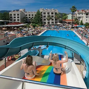 Julian Club Otel